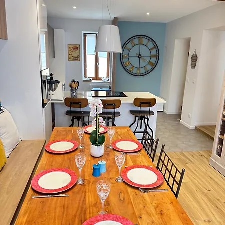 Duplex De Luxe A Trevoux Elegance Et Confort 100M2 Chambres Climatisees Exterior photo