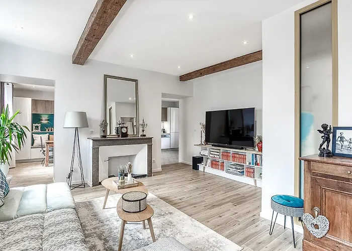 Duplex De Luxe A Trevoux Elegance Et Confort 100M2 Chambres Climatisees