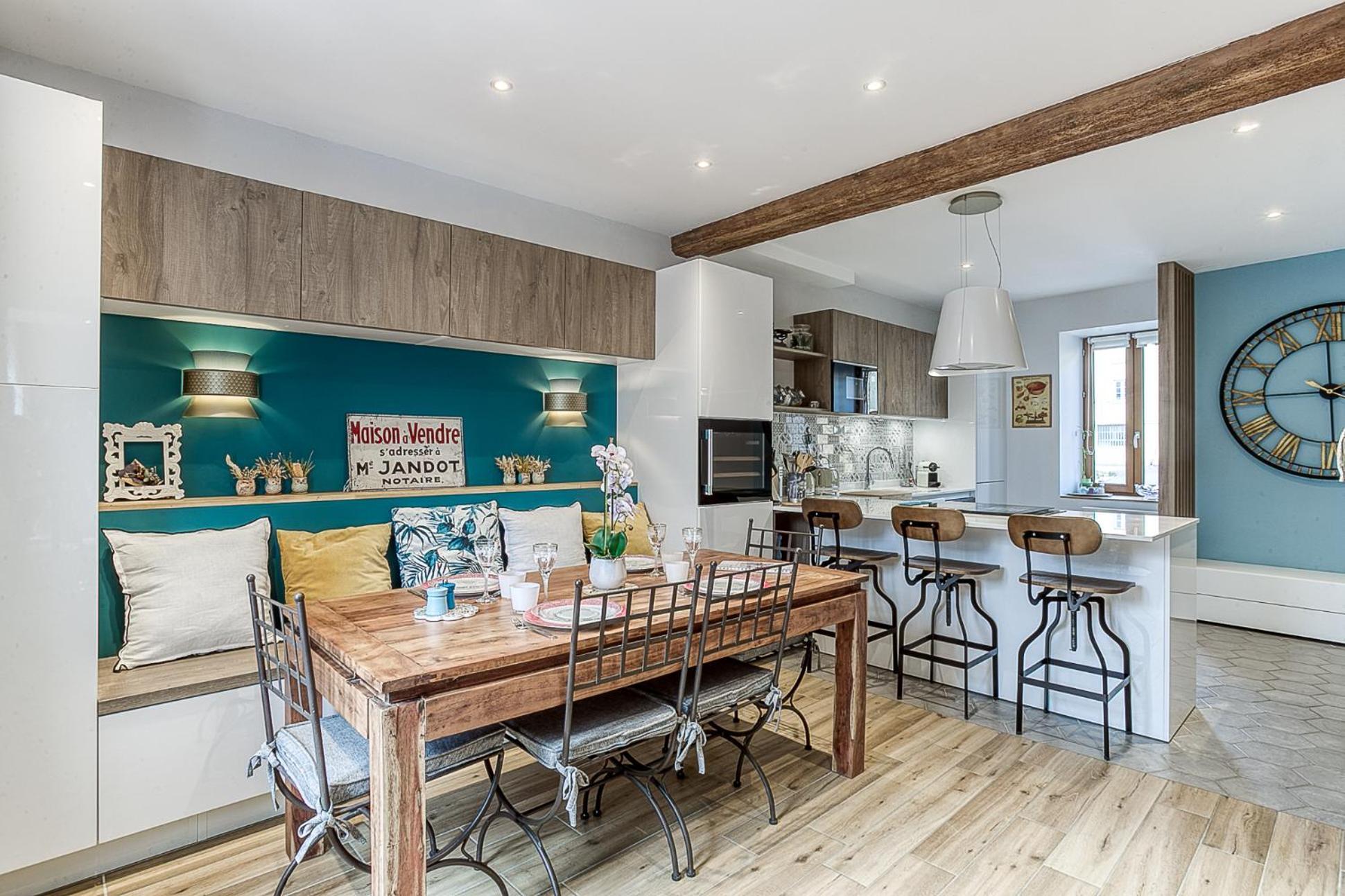 Duplex De Luxe A Elegance Et Confort 100m2 Climatisees Trevoux