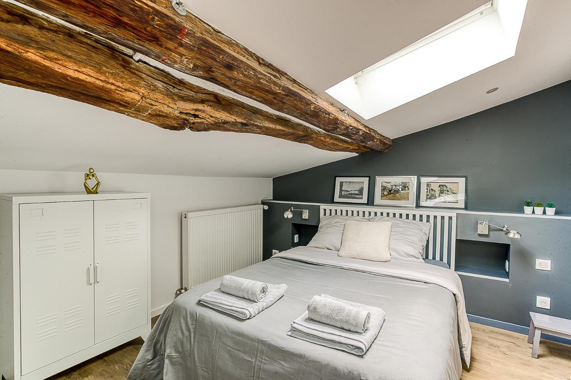 Duplex De Luxe A Elegance Et Confort 100m2 Climatisees Apartment Trevoux