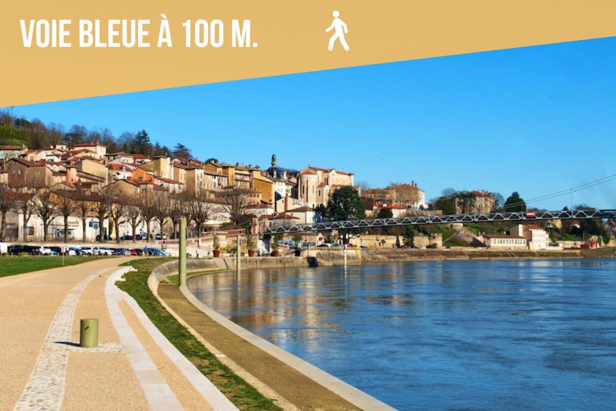 Duplex De Luxe A Elegance Et Confort 100m2 Climatisees Trevoux